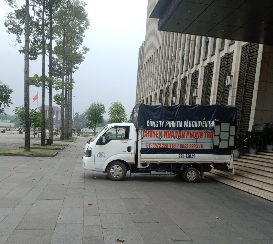 Có nên tự đóng gói đồ khi chuyển văn phòng