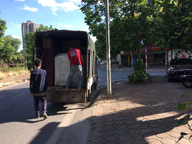 So sánh chuyển nhà tại thành phố lớn và vùng nông thôn